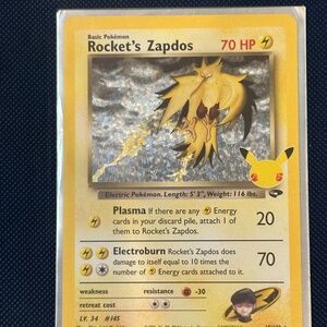Rocket‘s Zapdos 25th Anniversary Card Pokémon